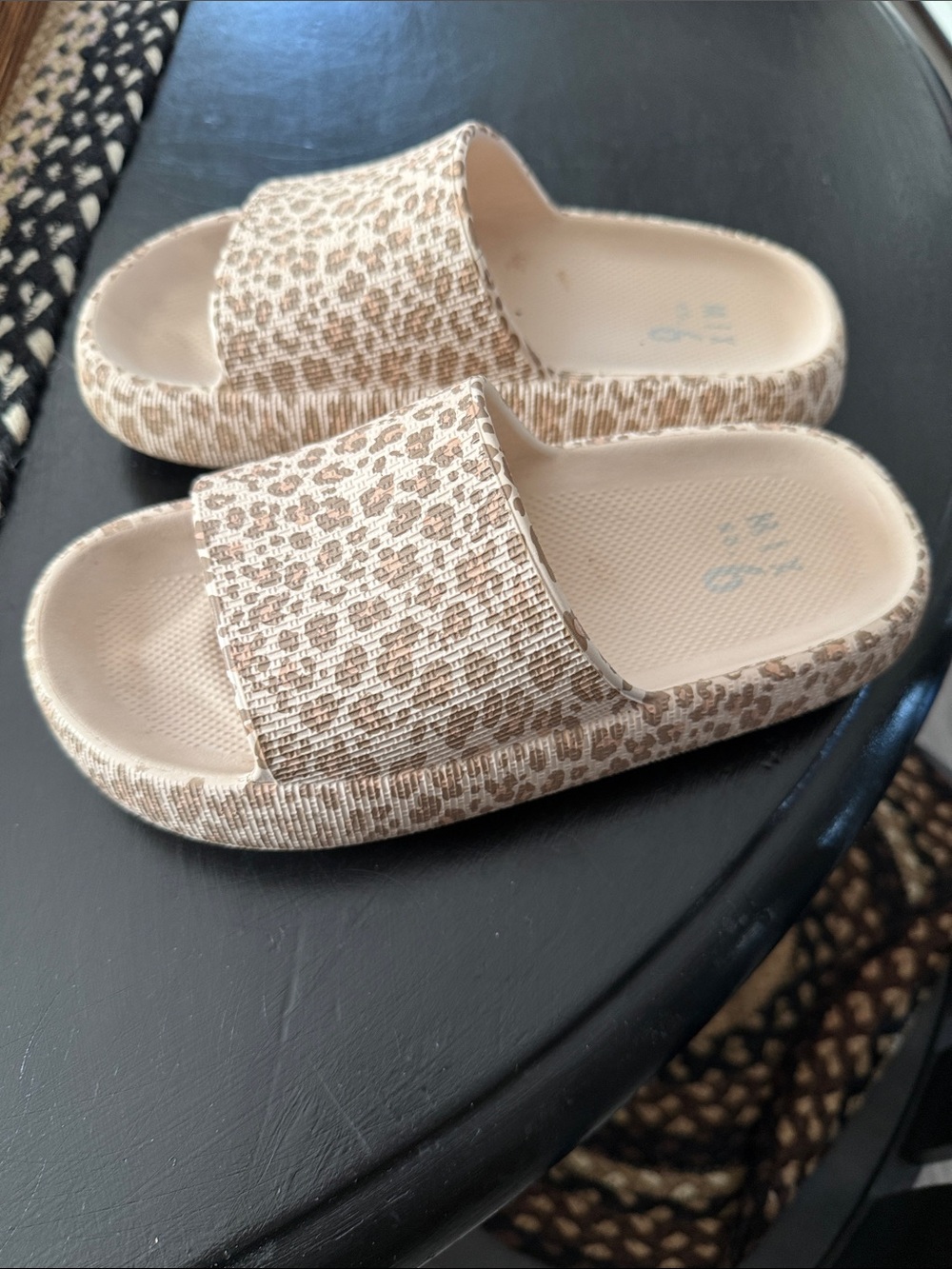 Womens Leopard Print Slide Sandals - Beige